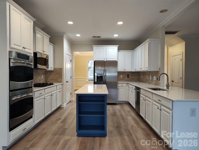 Building Photo - 4009 Oxford Mill Rd