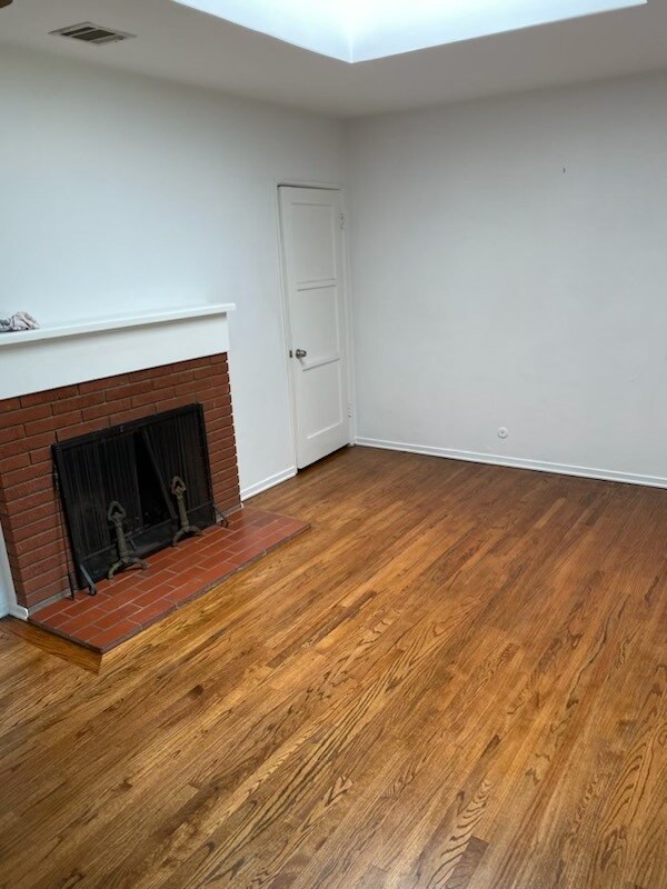Building Photo - 15220 Cullen St