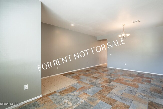 Foto del edificio - 7307 E Heartwood Dr