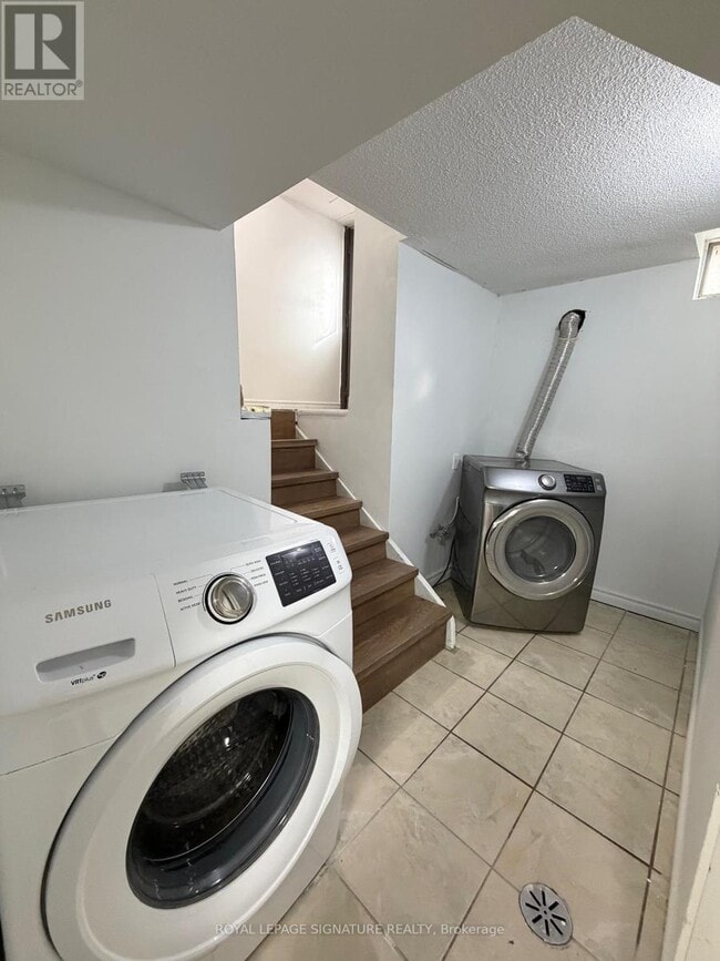 Building Photo - 41 Broadbridge Dr