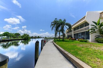 Building Photo - 1080 Bal Harbor Blvd