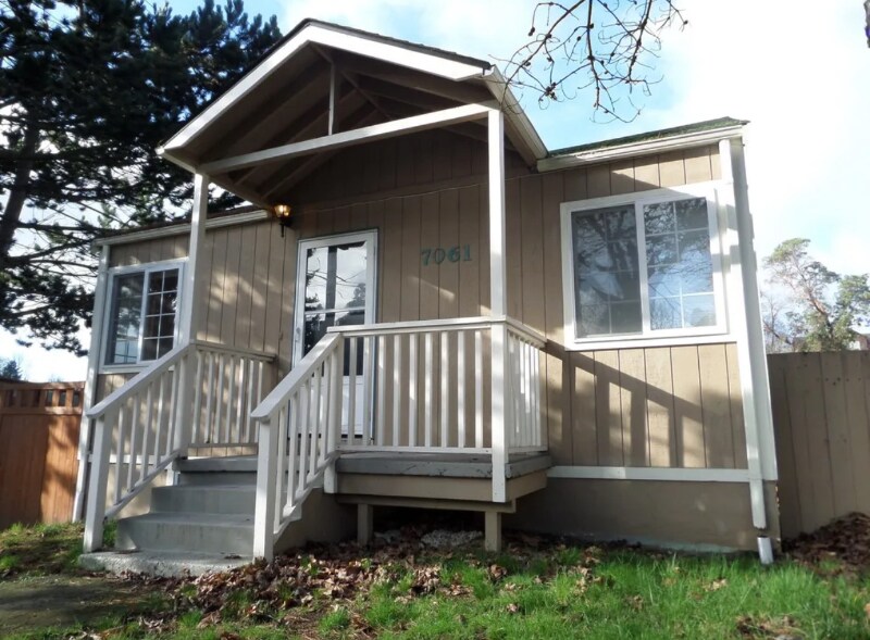 Foto principal - 7061 16th Ave SW