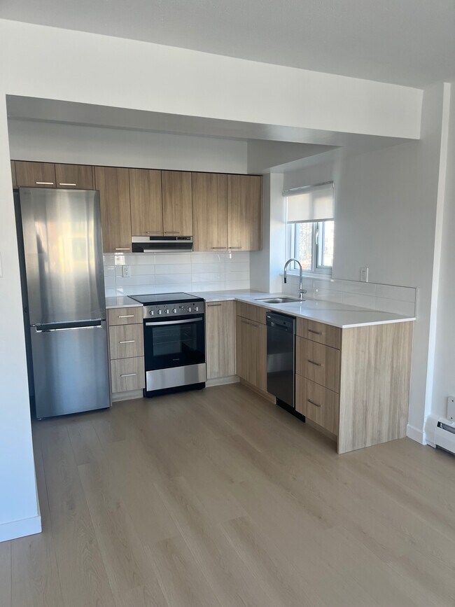 cuisine - 1139 Barclay St