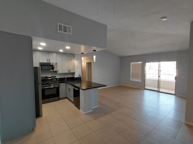 Foto del edificio - Stylish Condo Living in the Heart of Imperial!