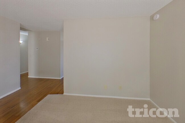 Foto del edificio - 20420 N 14th Ln