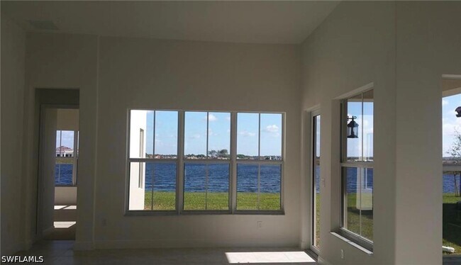 Foto del edificio - 5198 Vizcaya St