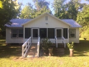 Building Photo - 221 Bowen Loop