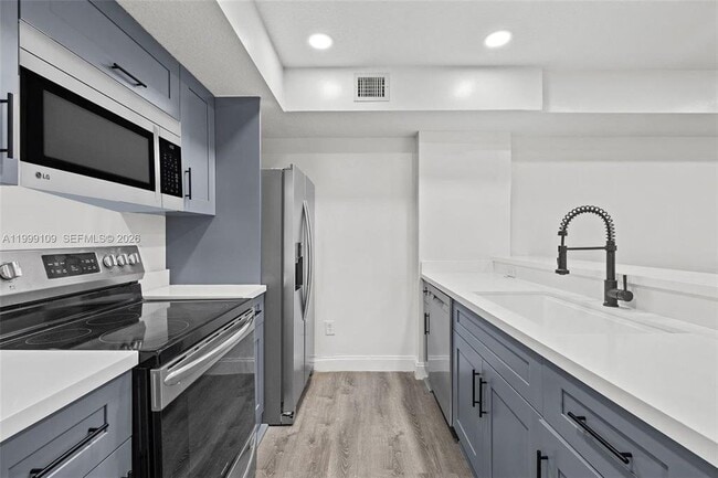 Photo - 470 S Park Rd (Hollywood, FL) Apartment