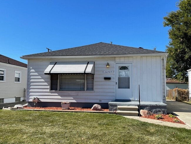 Building Photo - 24703 Brittany Ave