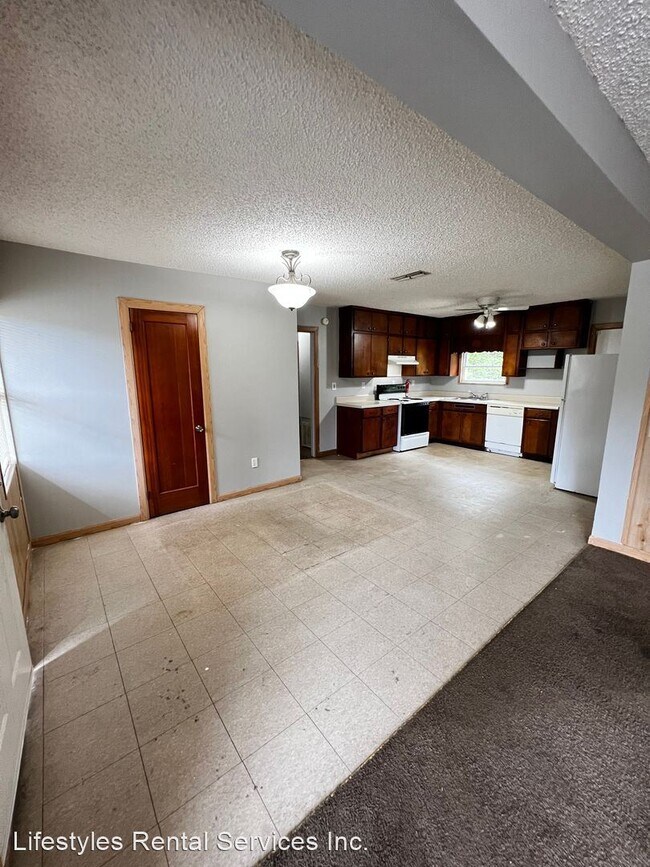 Building Photo - 3 br, 1 bath House - 1847 Loyola Drive