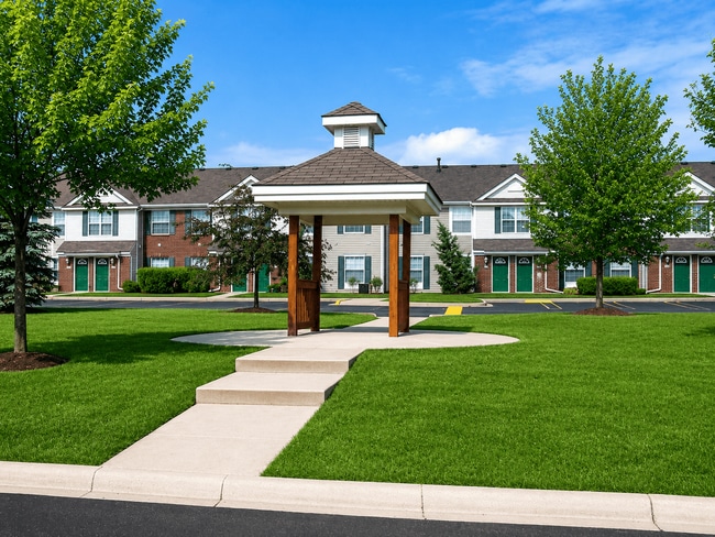 Building Photo - Pebble Creek
