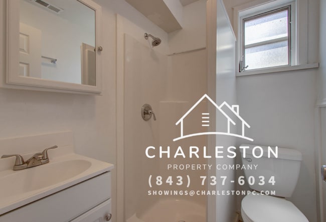 Photo - 1833 Orangeburg St Unit B - Available 9/18! Apartment