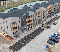 Building Photo - 125 REVERIE Wy