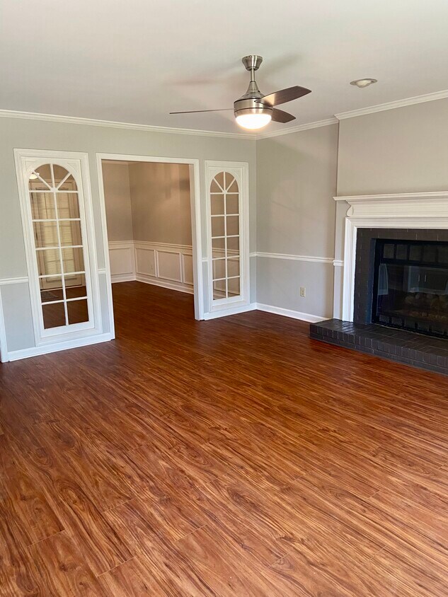 dining Room - 1118 Old Roswell Rd