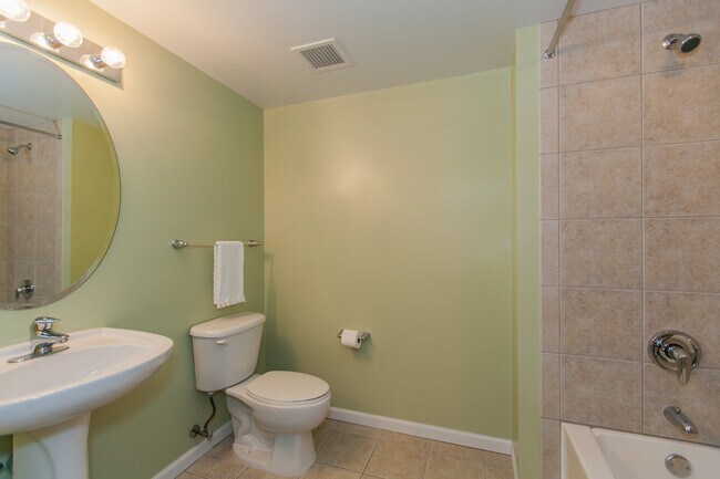 Foto del edificio - 4848 N Sheridan Ave