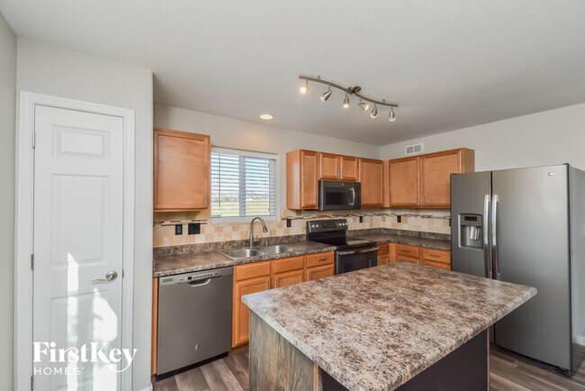 Building Photo - 3860 Swainson Dr