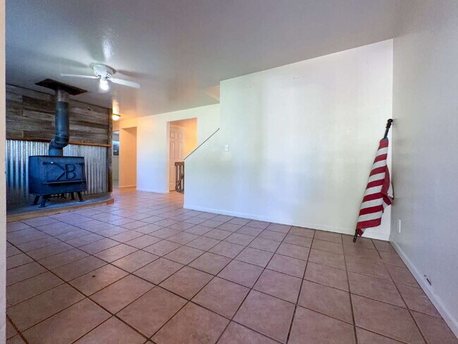 Building Photo - No HOA!