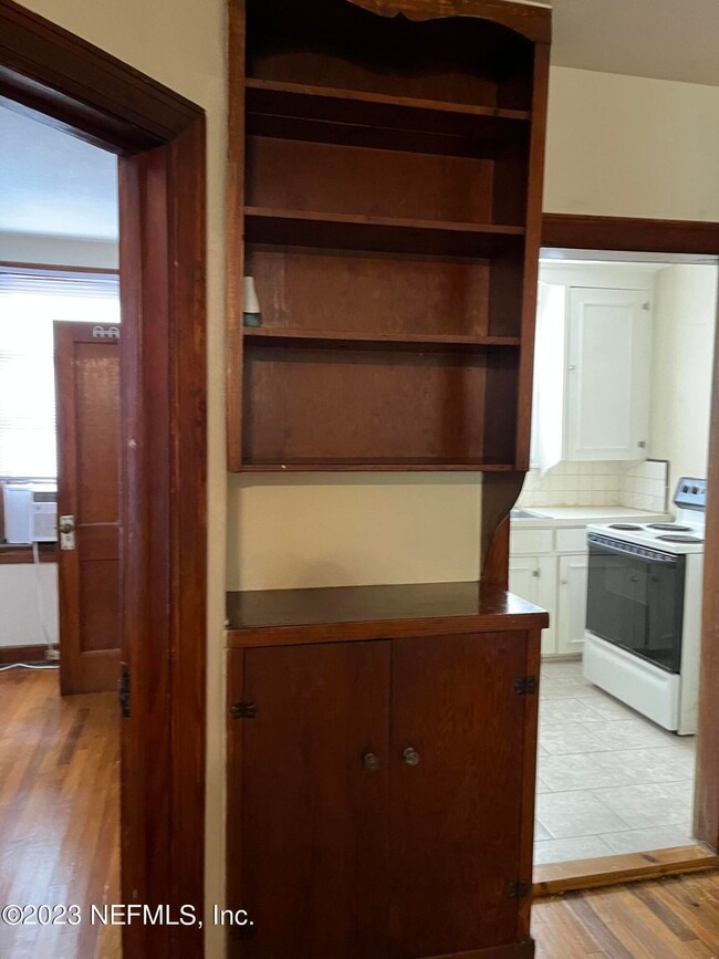 Foto del edificio - 825 Goodwin St