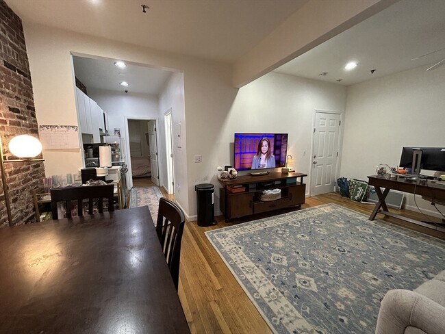 Foto del edificio - 6 Cleveland Pl