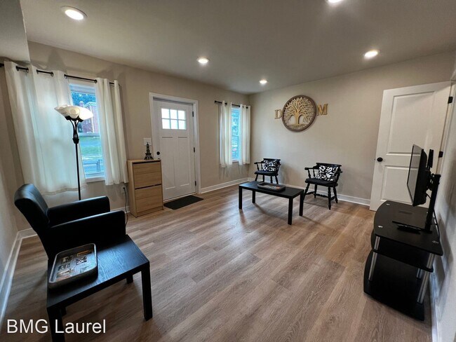 Foto del edificio - 2 br, 2 bath House - 6018 Eastern Ave NE