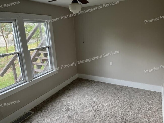 Building Photo - 388 Berry St