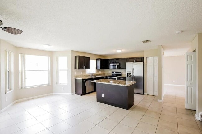 Foto del edificio - 18021 SW 12th Ct