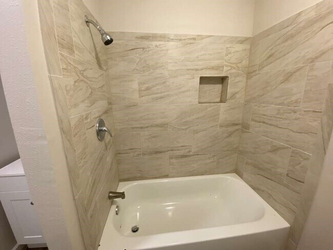 Building Photo - 269 Wood Fern Dr
