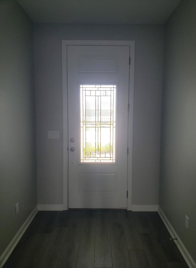 Building Photo - 89 Signet Cir