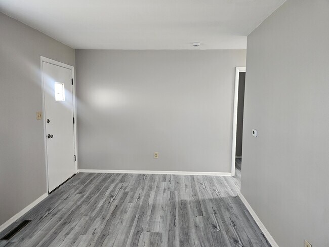 Foto del edificio - 1062 Brentnell Ave