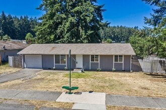 Building Photo - 1309 Deerbrush Dr SE
