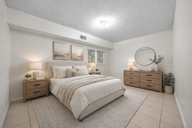 Foto del edificio - 1337 Douglas St