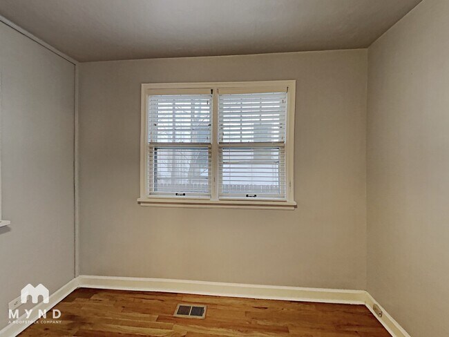 Foto del edificio - 3359 Federal Blvd