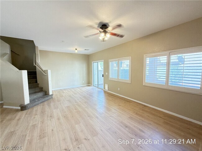 Foto del edificio - 6544 Strolling Plains Ln