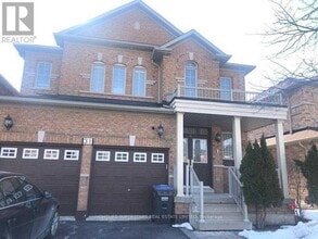 Building Photo - 31 Lexington Rd