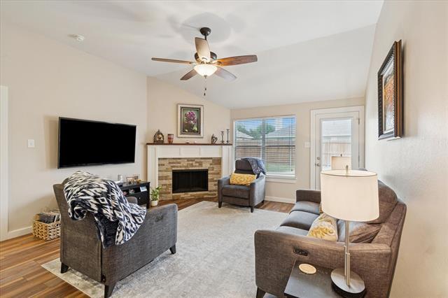Foto del edificio - 3608 Chapel Hill Lane