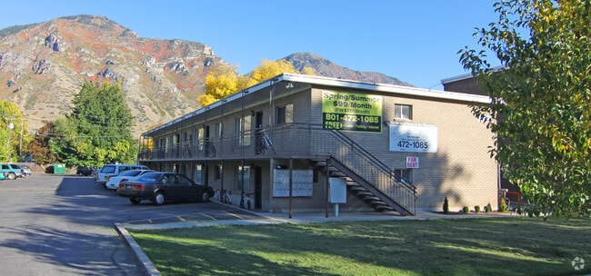 Building Photo - Brookview Apartments