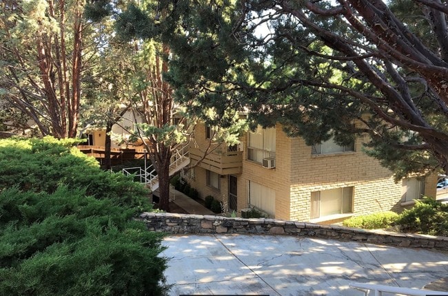 Building Photo - Carleton Terrace