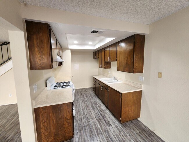 Building Photo - Cerritos Villas: 2 Bedroom 1 Bath Attached...