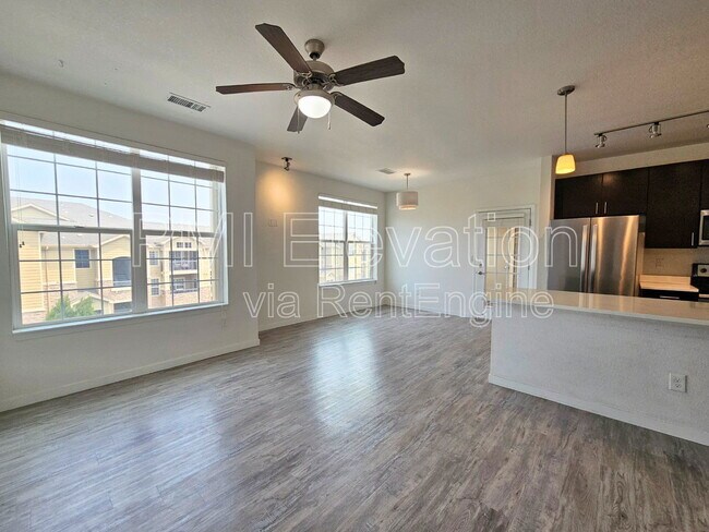 Foto del edificio - 9220 Wilde Ln
