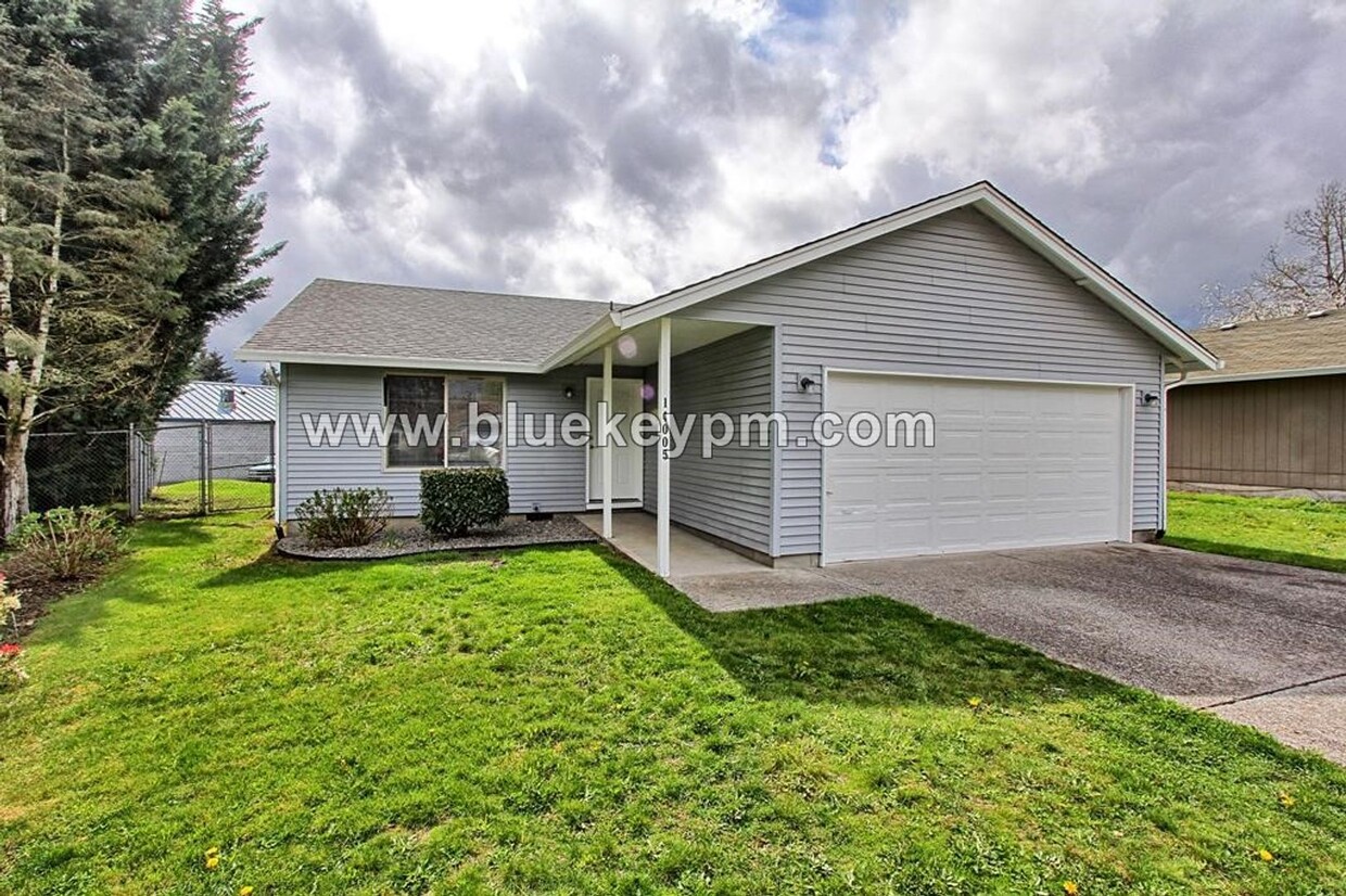 Primary Photo - 3 Bed, 2 Bath Home Near Walmart on 4th Pla...