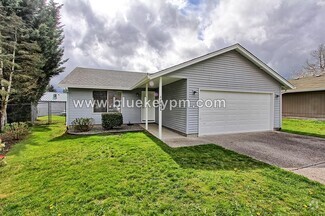 Building Photo - 14005 NE 70th St