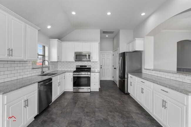 Foto del edificio - 2309 Tallgrass Cir