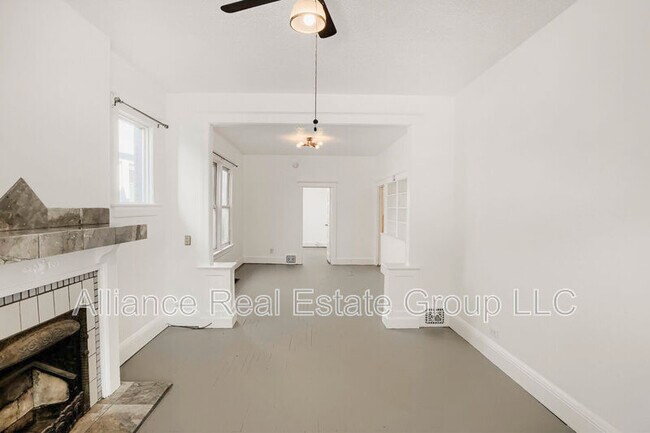 Foto del edificio - 490 S Lincoln St