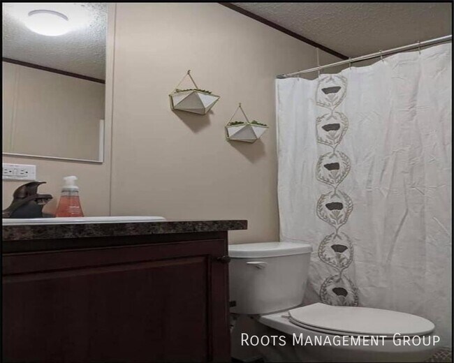 Building Photo - Home Available to Lease - Apply Today!