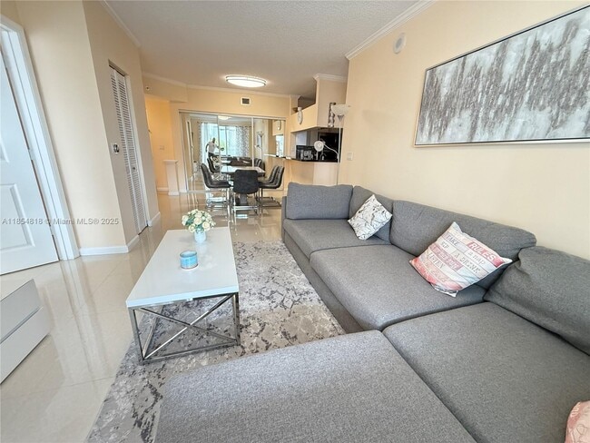 Building Photo - 17100 N Bay Rd