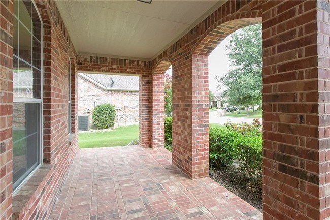 Building Photo - 330 Pebble Beach Dr