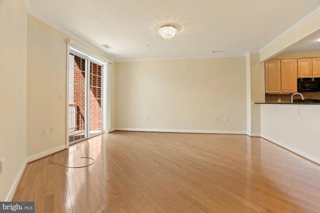 Foto del edificio - 400 Cameron Station Blvd