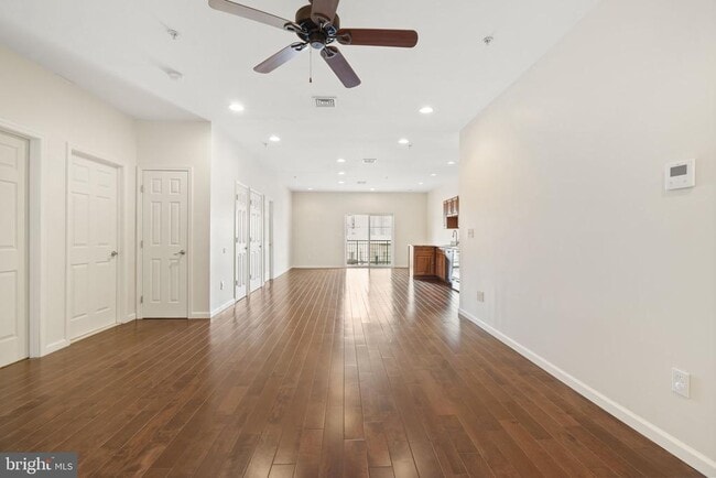 Foto del edificio - 118-20 Richmond St