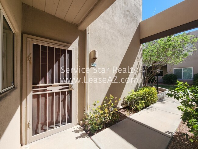 Building Photo - 11260 N 92nd St