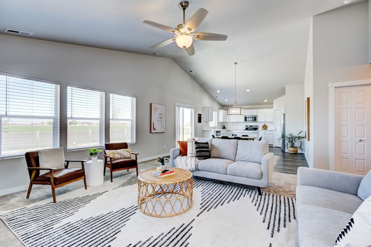 Foto principal - 5280 West Grand Rapids St
